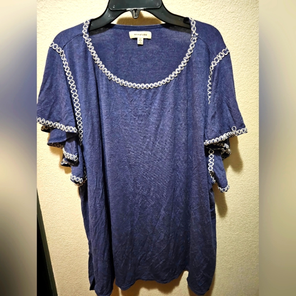 Max Studio 2xl Women's top 🔝